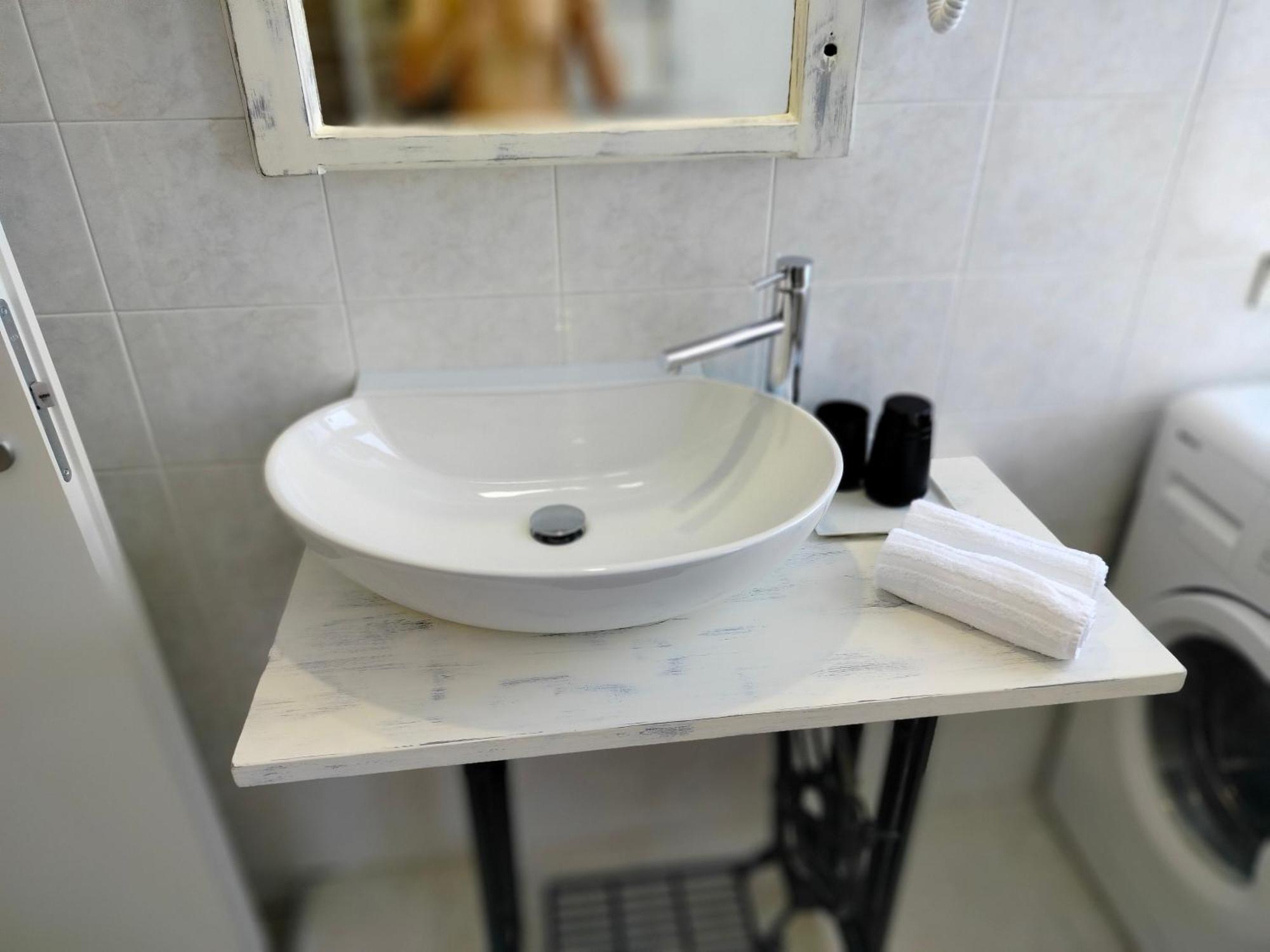 Sweetheart Apartment Busto Arsizio Exteriör bild